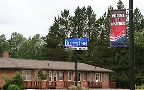 Bluffs Inn